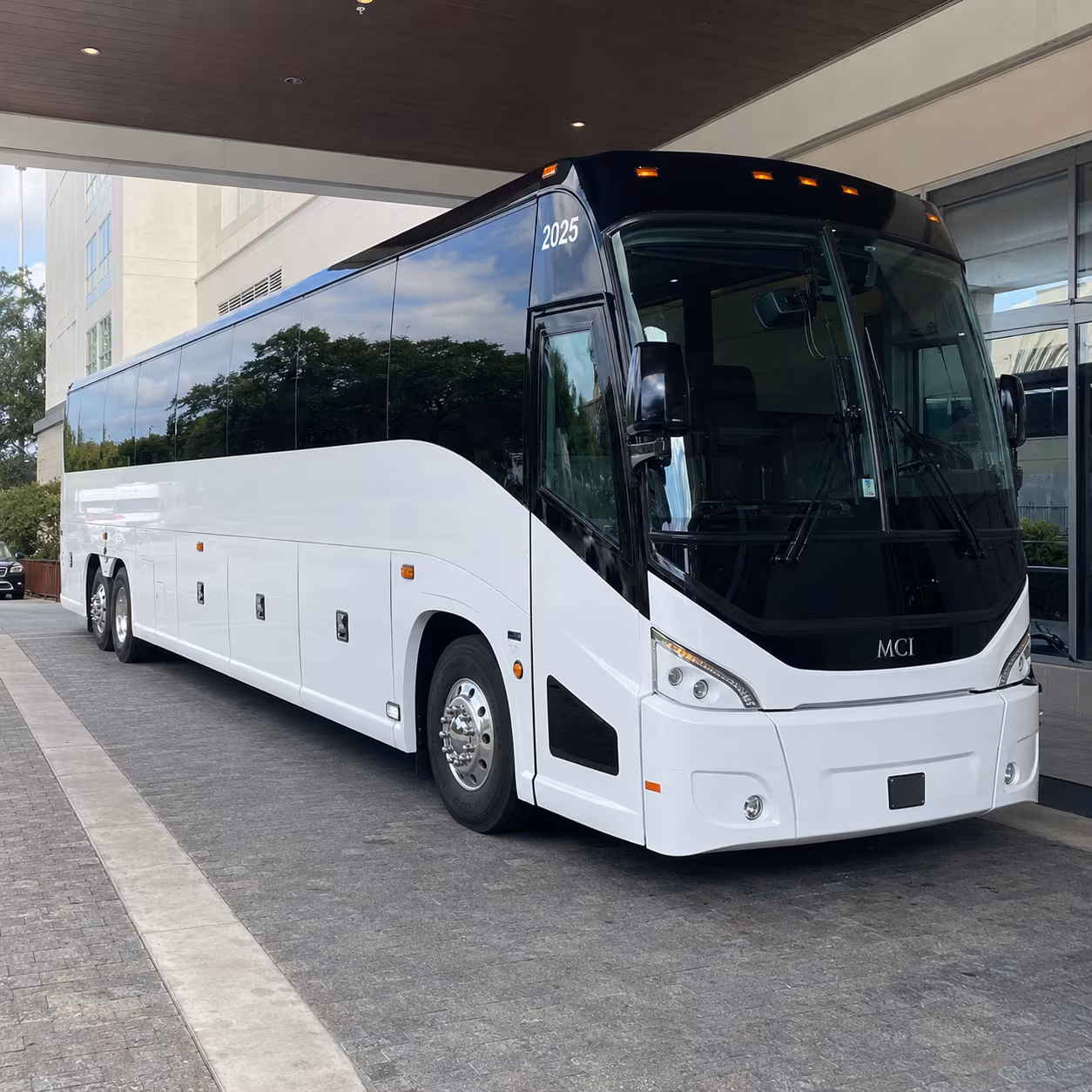 blog rent a bus to gaylord texan resort hero