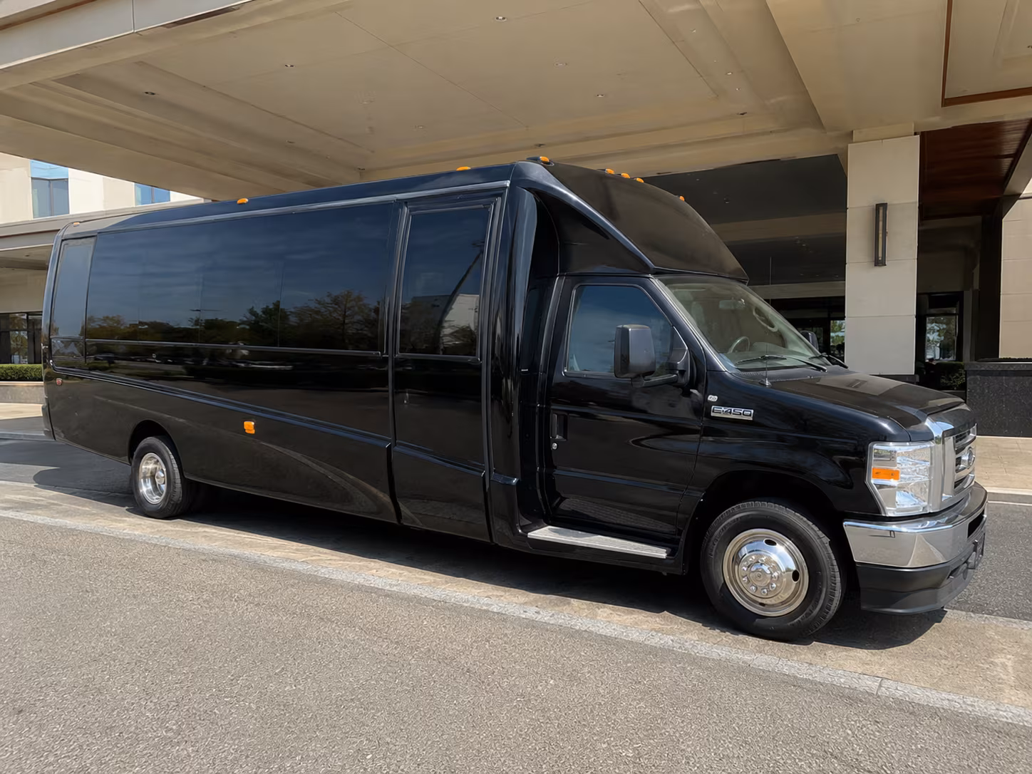 bachelorette party bus wine tours around flower mound and grapevine