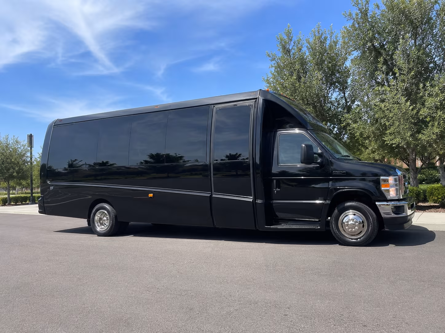 book the perfect ride for your next field trip 2